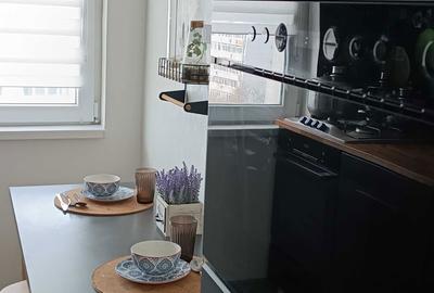 Apartament cu 3 camere semidecomandat în 1 Mai - 4