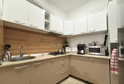 Casa zona centrala - singur in curte - 243 mp - 5