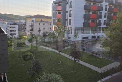Apartament modern cu 3 camere, semidecomandat, zona Petrom, Baciu - 10