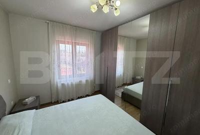 Casă cu 5 camere cu Teren 800 Mp în Surduc - 1