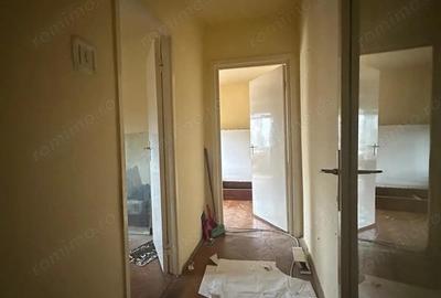 Apartament cu 3 camere semidecomandat în Dacia - 2