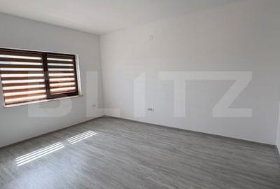 Spațiu comercial, de 48 mp, în Central - 3