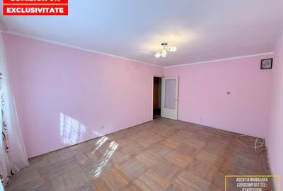 Apartament cu 2 camere decomandat în Micro 21 - 2
