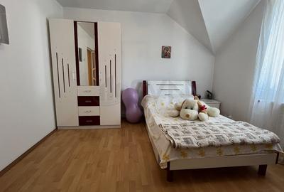 Casă individuală cu 4 camere cu Canalizare în Micro 2 - 16