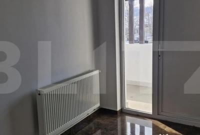 Spațiu comercial, de 300 mp, în Central - 3