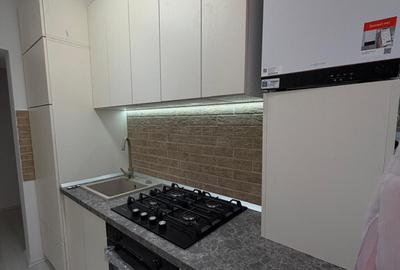 Apartament cu 2 camere - Zona Micro 15 - 7