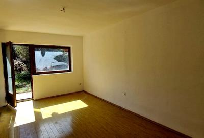 Casă individuală cu 6 camere cu Canalizare în Trei Stejari - 13