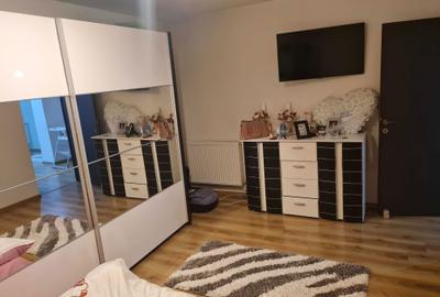Apartament cu 3 camere decomandat în Central - 14