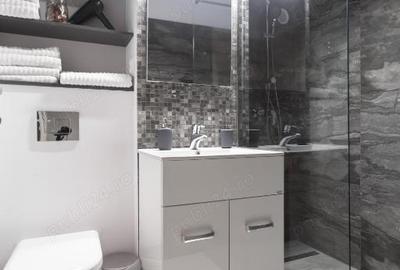 Proprietar vand apartament 3 camere renovat zona Marasti, bloc turn - 10