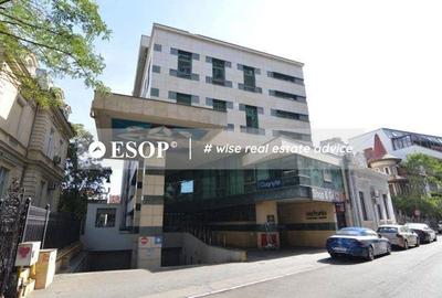 Spațiu comercial, de 100 mp, în Romană