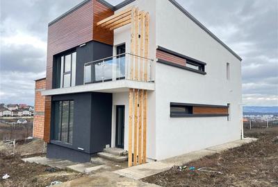 Casă cu 4 camere cu Teren 520 Mp în Valea Adâncă - 2