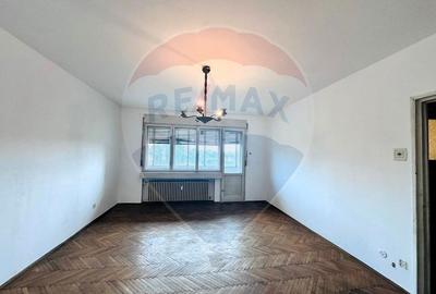 Garsonieră decomandată în Drumul Taberei