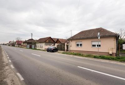 Casă individuală cu 4 camere cu Teren 1439 Mp în Sălard - 1