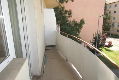 De închiriat apartament 2 camere + living | Sibiu, zona Cedonia, str. Roșiorilor - 19