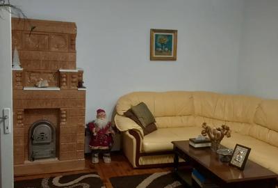 Casă cu 2 camere cu Teren 1535 Mp în Central - 7