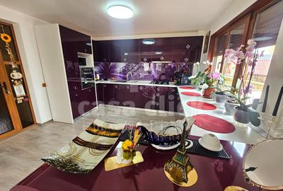 Casă cu 5 camere cu Canalizare în Exterior Nord - 1