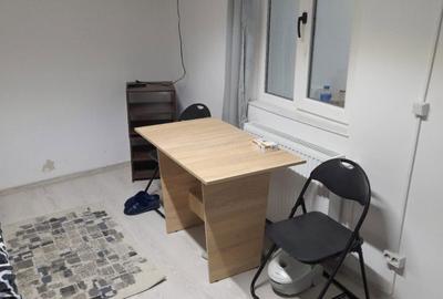 Spațiu comercial, de 36 mp, în Central - 8