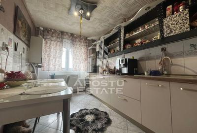 Apartament cu 4 camere decomandat în Confecții - 6