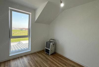 Casă cu Teren 260 Mp în Urseni