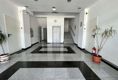 Birou, de 250 mp, în Nord - 2