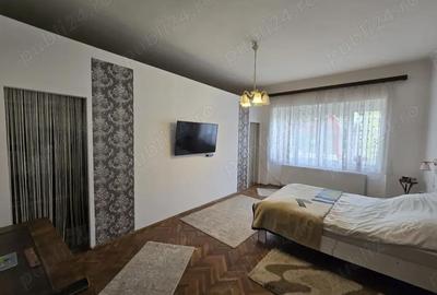 Apartament cu 3 camere în Central - 13