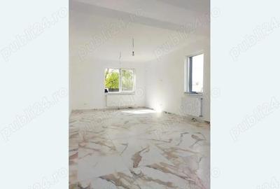 Casă cu 7 camere cu Teren 554 Mp în Pipera