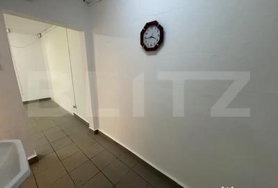 Apartament cu 3 camere în Central - 1