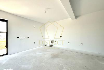 Casă cu 4 camere cu Teren 375 Mp în Sânandrei