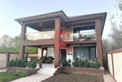 Casa de 300 mp, amplasata pe teren de 500 mp, Mamaia Nord - 10