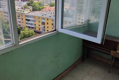 Apartament cu 3 camere decomandat în Central - 3