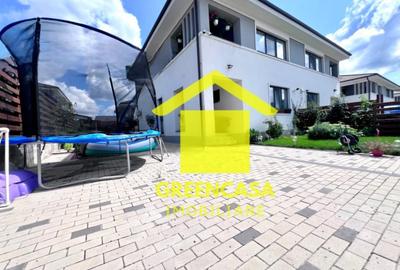 Casa deosebita la intrare in Chinteni  , panouri fotovoltaice