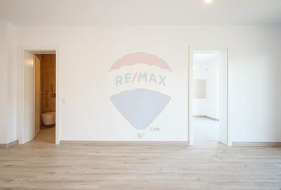 Apartament cu 1 camere decomandat în Tractorul - 3