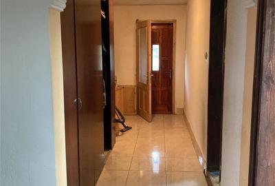 Casă cu 6 camere în Hunedoara - 1