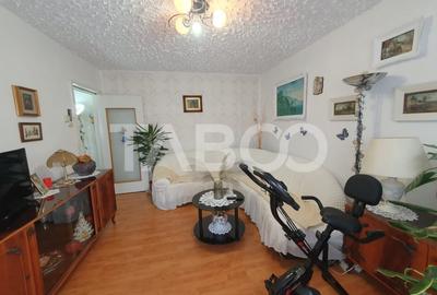 Apartament 3 camere zona 1 Decembrie 65 mp utili + 5 mp balcon - 2