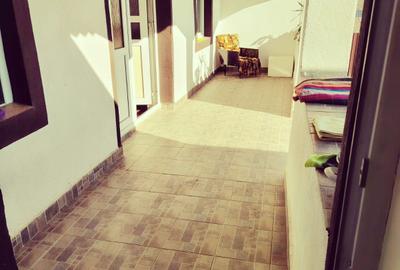 Casă cu 3 camere în Central - 8