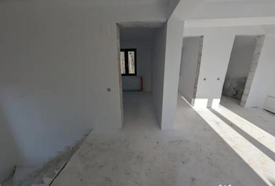 Casă cu 4 camere cu Teren 740 Mp în Hemeiuș - 6