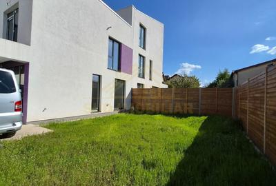 Casă individuală cu 4 camere cu Canalizare în Central - 2
