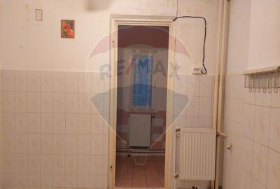 Apartament cu 3 camere de vanzare - 14