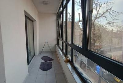 Apartament cu 3 camere decomandat în Breasta - 8
