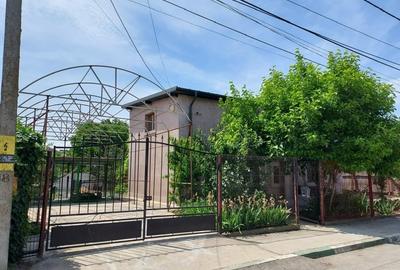 Casă individuală cu 4 camere cu Garaj în Lazu - 4