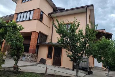 Casa de vanzare Casa de vanzare - 4