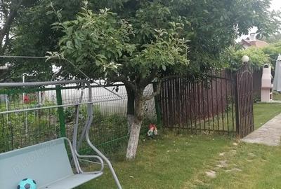 Casă cu 4 camere în Central - 1