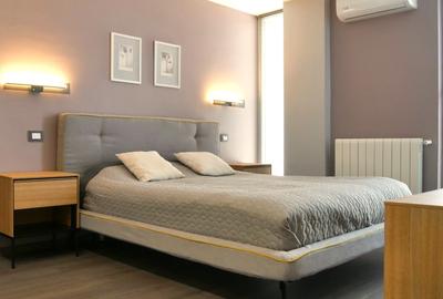 Penthouse cu 3 camere decomandat, mobilat în Central - 12