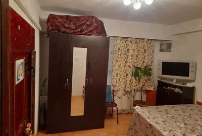 Apartament decomandat 3 camere 1Mai - 2