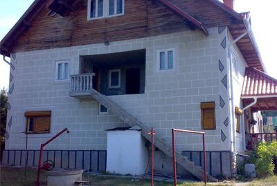 Casă cu 4 camere în Făgețelu - 1