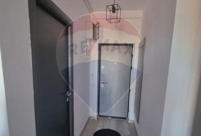 Apartament cu 3 camere de inchiriat in zona Km 5 - 8