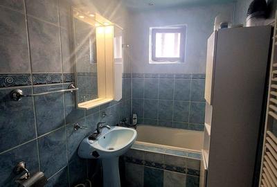 Apartament cu 3 camere decomandat în Central - 1