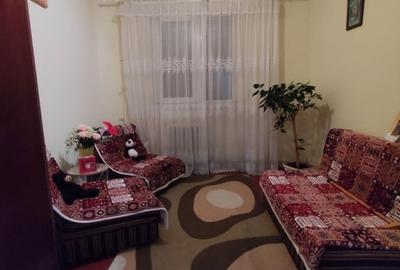 Apartament 4 camere, zona Bulevardul Primaverii