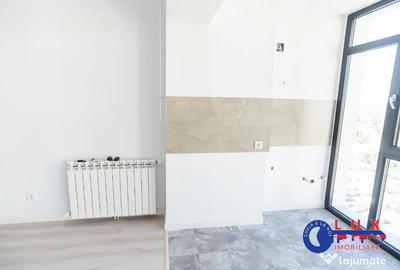 Apartament cu 2 camere semidecomandat în E3 - 6