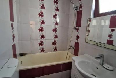 Apartament de vanzare 2 camere Podul Ros - 3